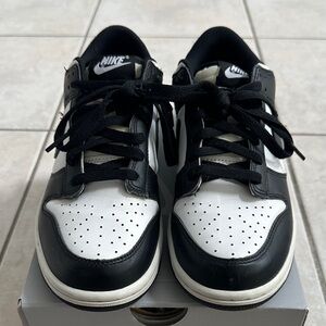 Nike Dunk Black and White Men’s Low-Top Sneakers